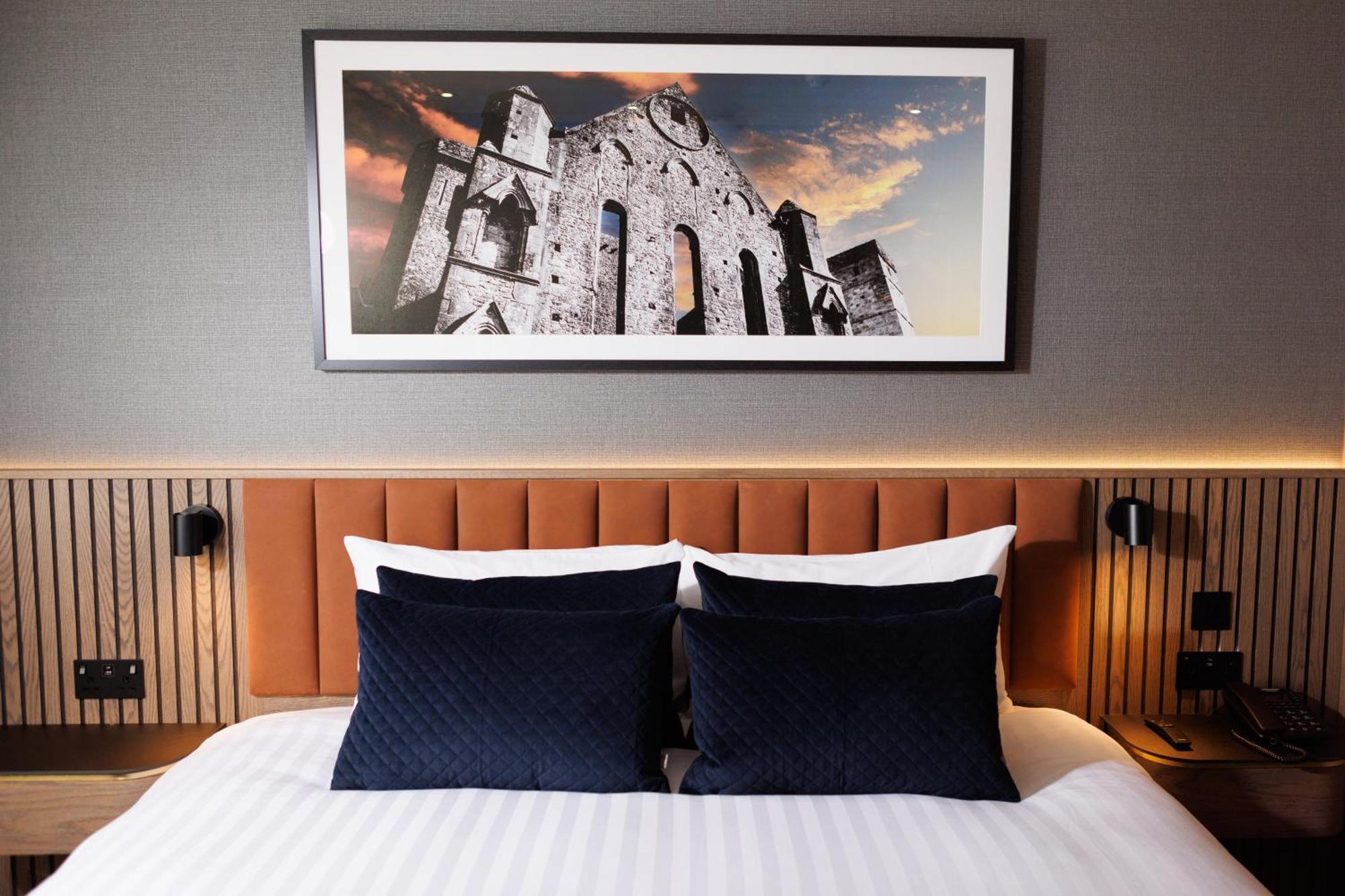 Talbot Hotel Clonmel Extérieur photo