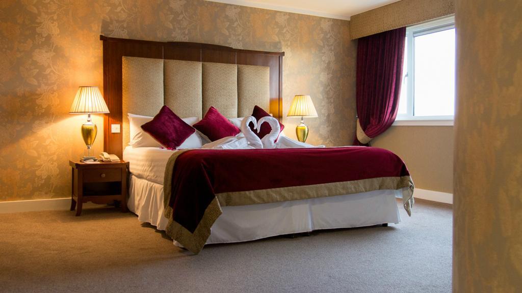 Talbot Hotel Clonmel Extérieur photo