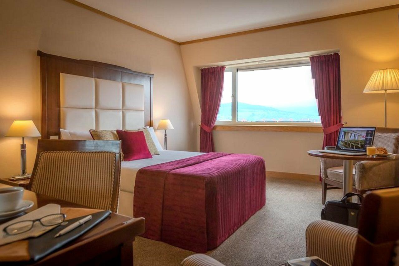 Talbot Hotel Clonmel Extérieur photo